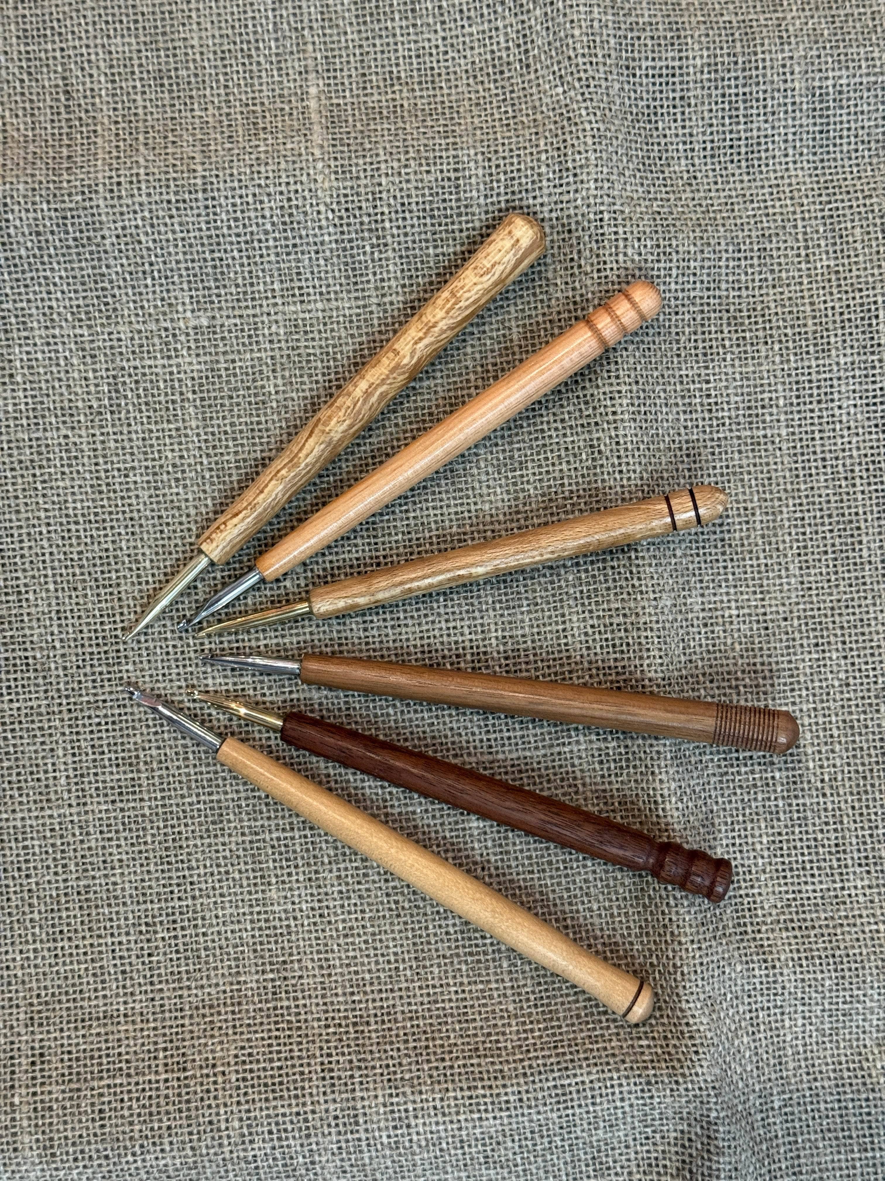 update alt-text with template The Island Hook - Pencil Hook with large shank (Studio Pick)-Hook-Deanne Fitzpatrick Rug Hooking Studio-Rug Hooking Kit -Rug Hooking Pattern -Rug Hooking -Deanne Fitzpatrick Rug Hooking Studio -Is rug hooking the same as punch needle?