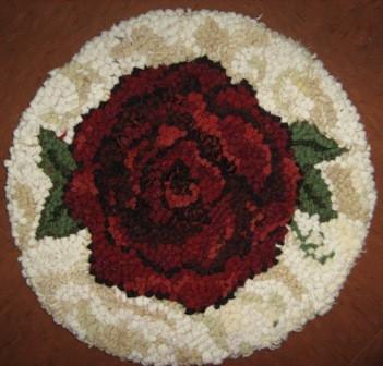 Old Rose Chairpad - 13 Round Pattern or Kit – Deanne Fitzpatrick Rug  Hooking Studio