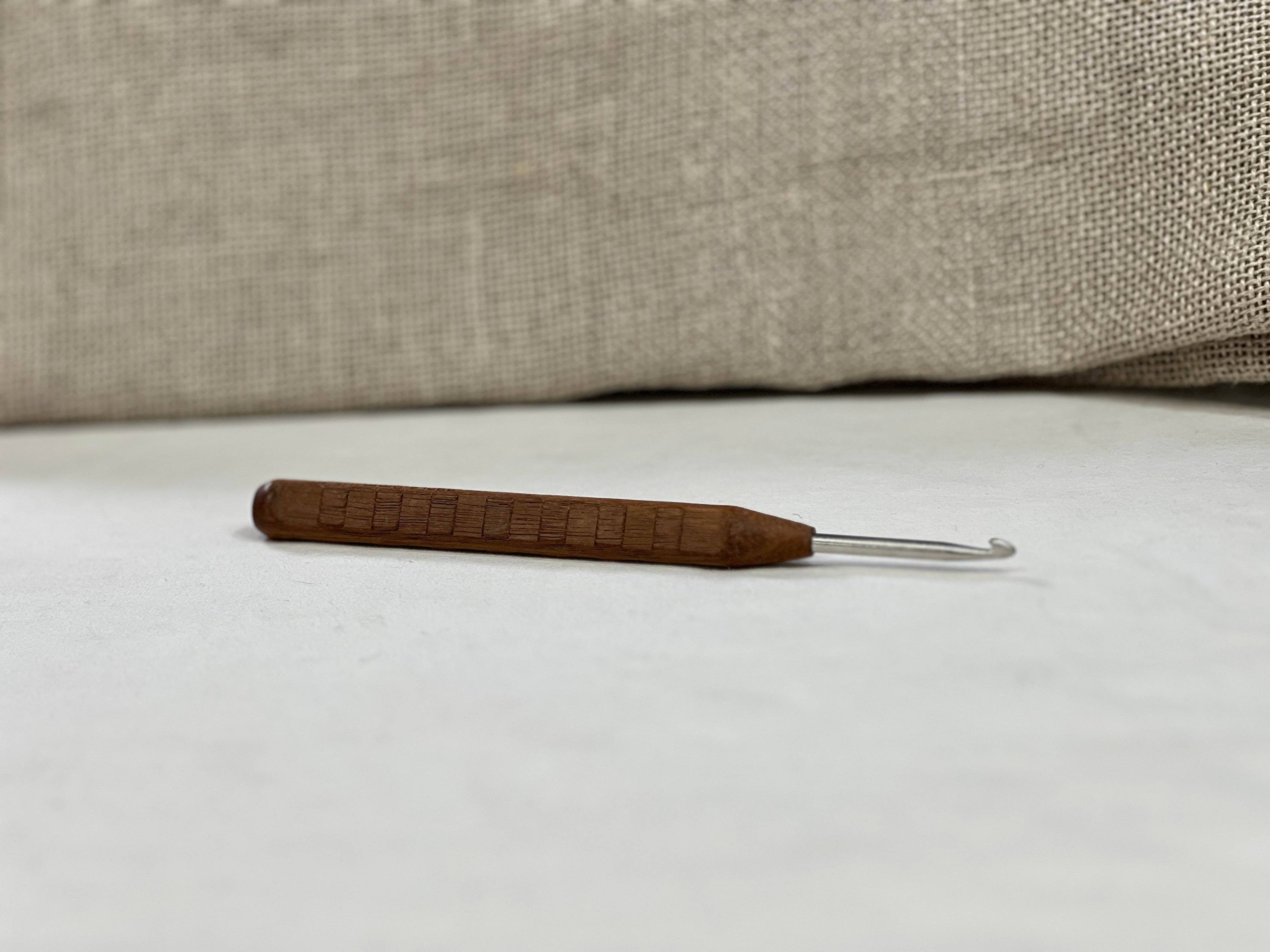 update alt-text with template Walnut Wood Addi Hook 4.0mm-Hook-Deanne Fitzpatrick Rug Hooking Studio-Rug Hooking Kit -Rug Hooking Pattern -Rug Hooking -Deanne Fitzpatrick Rug Hooking Studio -Is rug hooking the same as punch needle?