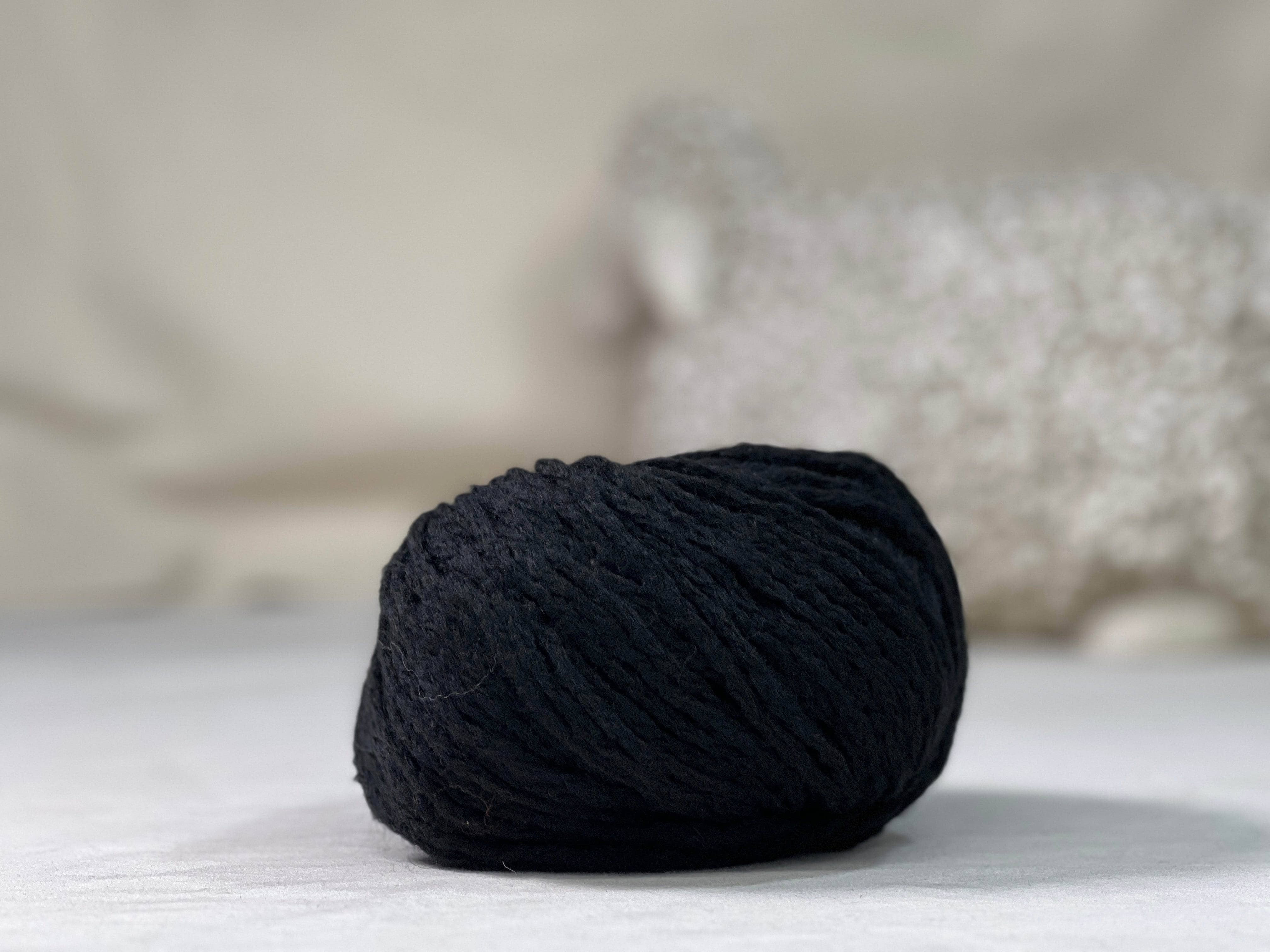 Nova Plus Yarn - Carina - 311 - Black