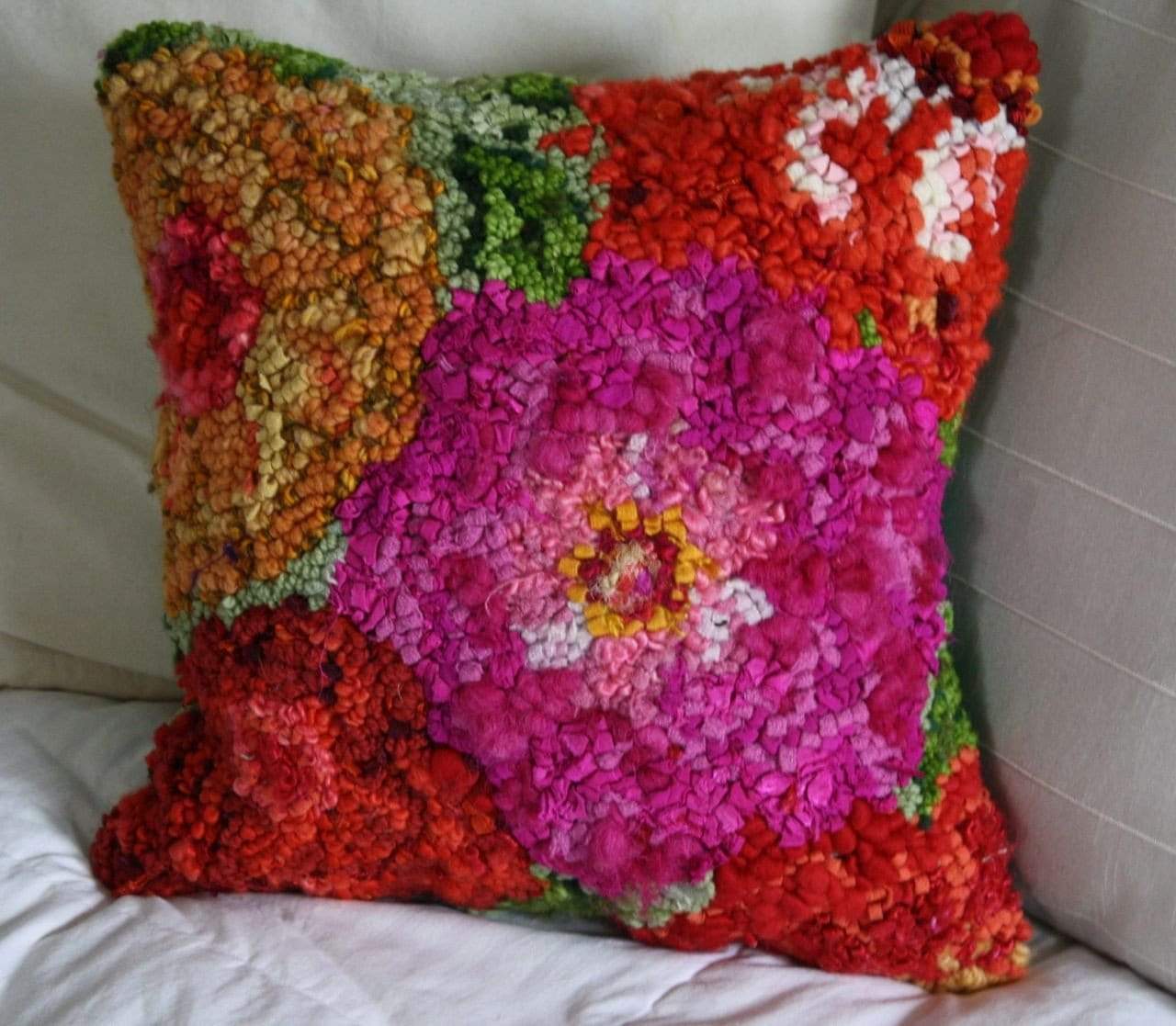 MADE TO ORDER Emerald Green Sunflower Crochet Hook | Flower Crochet Hook |  Clay Crochet Hooks | Cute Crochet Hook | Crochet Hook Grip